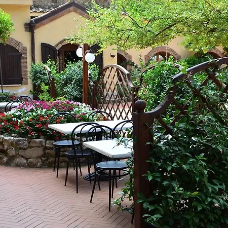 Hotell Torre Sant'angelo 4*